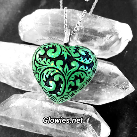 Engraved Baroque Heart Necklace