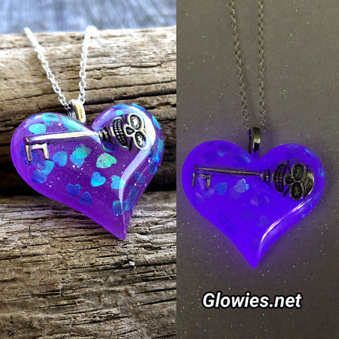 Smiling Skeleton Key Lula Heart Glow Necklace