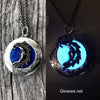 '90s Celestial Moon Glow Locket ®