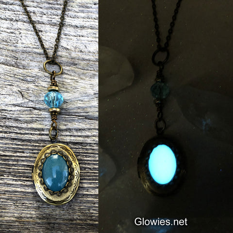 '90s Celestial Oval Glow Stone Locket Necklace