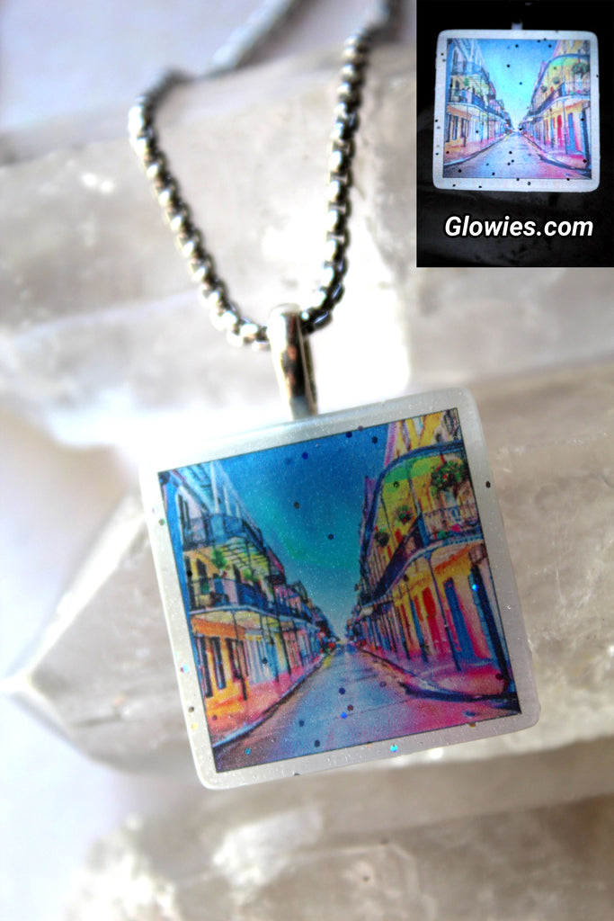 Aurora Borealis New Orleans Square Glow Art Necklace