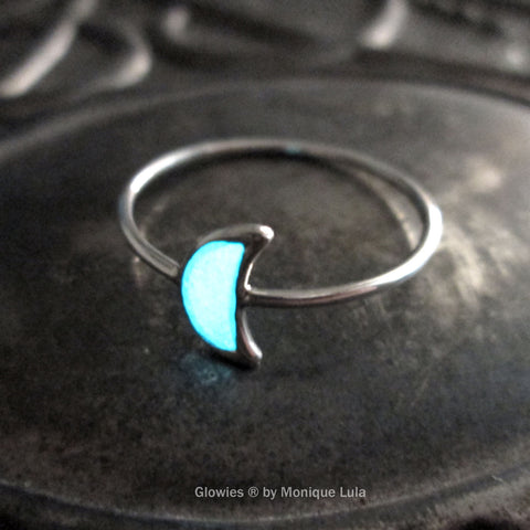 Glowing Sterling Silver Crescent Moon Ring