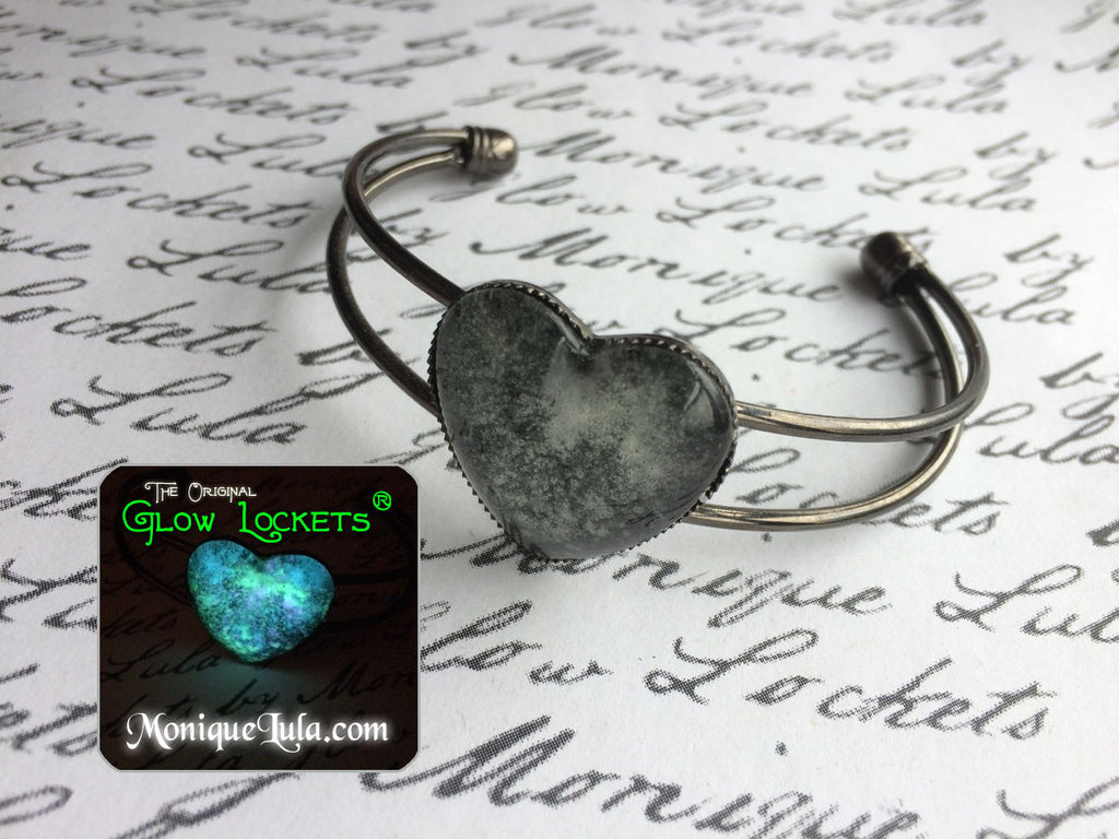 Heart of the Galaxy Outer Space Glow Bracelet