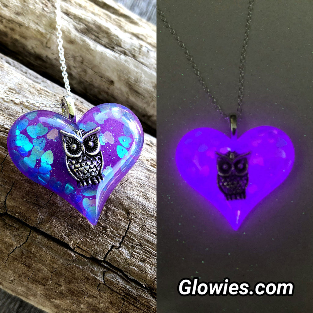 Glowies Glow Jewelry Art & Decor - Silver Dragon inside Lula Heart glow in  the dark necklace