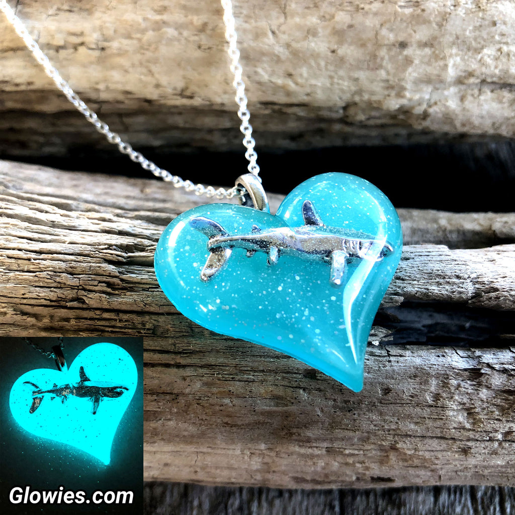 Glowies Glow Jewelry Art & Decor - Glow in the dark Shark Heart Necklace