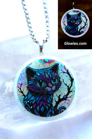 Kitty Cat With Big Eyes Glow in the dark Necklace