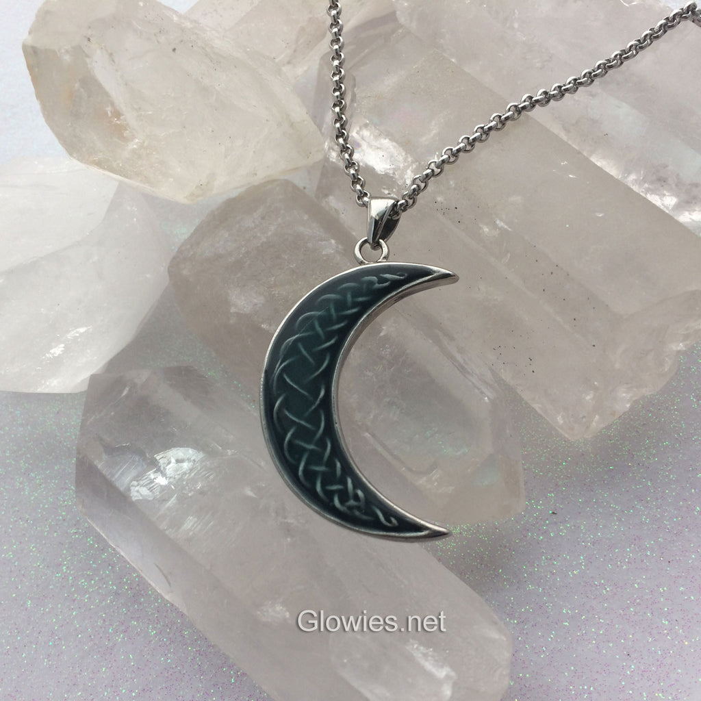 Crescent Moon Necklace – Hey Happiness