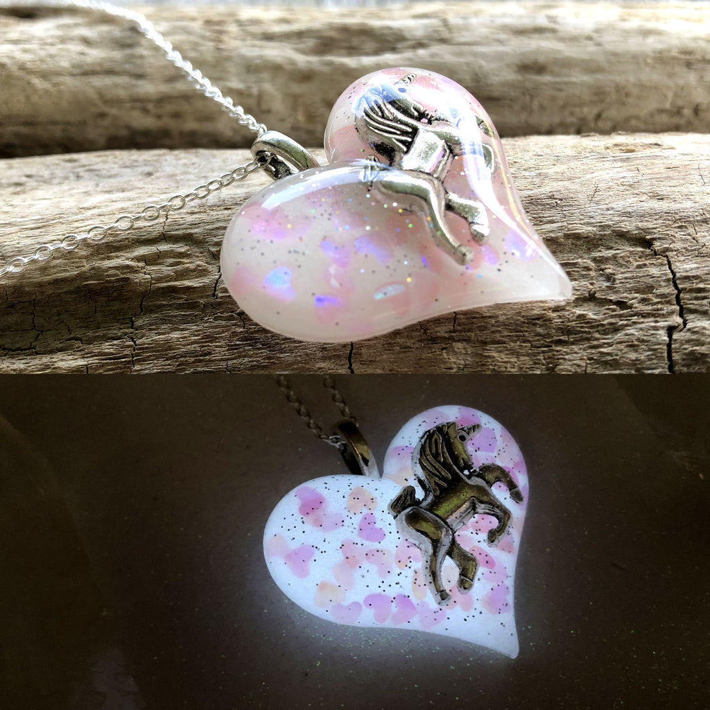 Glowies Glow Jewelry Art & Decor - Lula Heart Unicorn Glow in the dark  Necklace